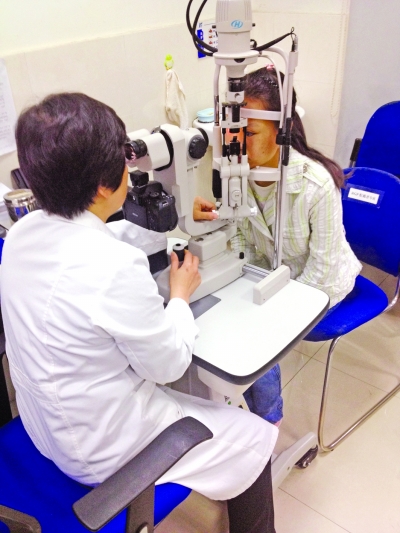 南外3学子助西藏盲童来宁治疗