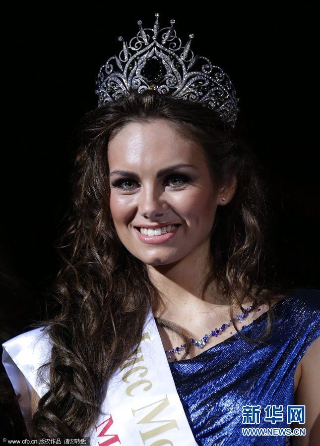 智慧与美貌并存 21岁研究生获2013年莫斯科小