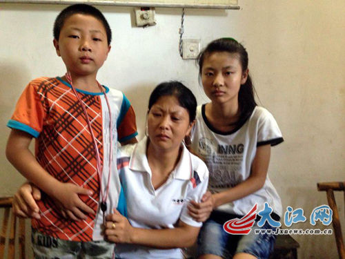 受命调解纠纷又三陪 村小组长被保安队长一刀