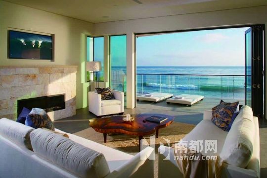 惠东海景房约8000元\/m2,相当于2004年的三亚