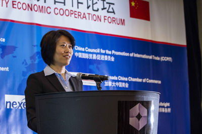 驻卡尔加里总领事刘永凤在首届中国 加拿大城