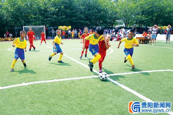 第二届人和杯全国少儿足球邀请赛 近700足球