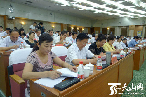 自治区政协召开提案工作经验交流座谈会