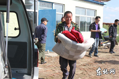 肇源县二站镇加紧转移安置居民 做好迎洪峰准