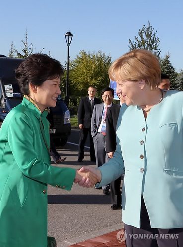 朴槿惠/6日，韩国总统朴槿惠在圣彼得堡会见德国总理默克尔，双方亲切...