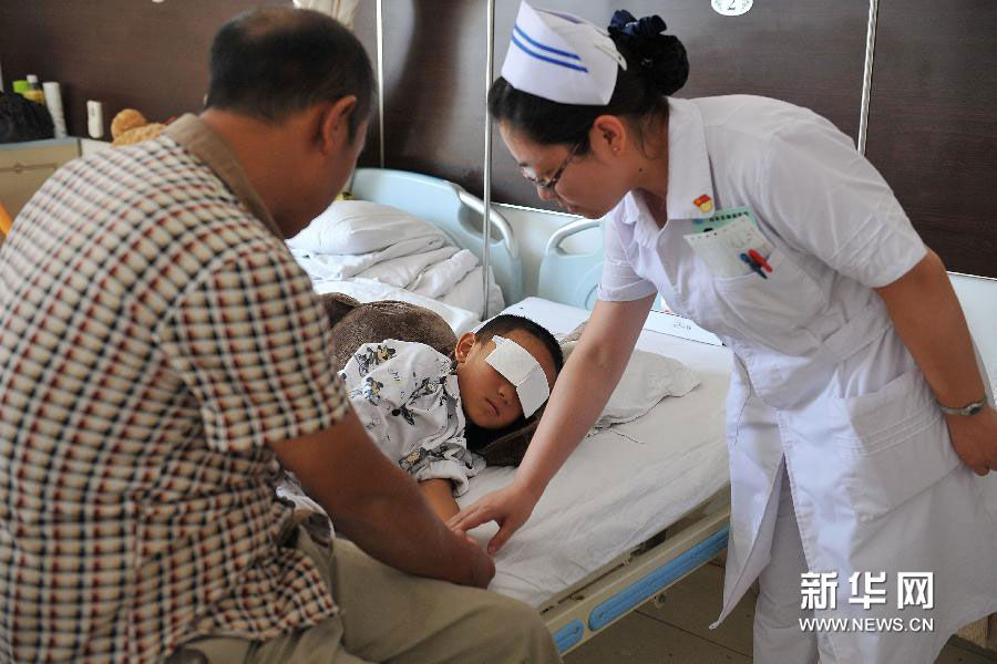 山西遭挖眼男童伤情稳定 3个月后安装义眼