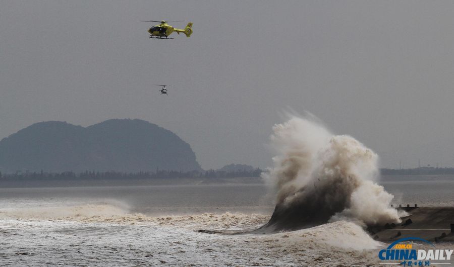宁观钱塘江大潮