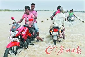 热带气旋蓝宝石袭击印度 80万人转移_资讯频