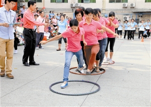 老年运动会趣味乐陶陶