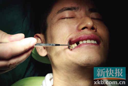 吃什么能长出新牙齿 4b2b78141aba3267b7c3802ea34499fa.jpg