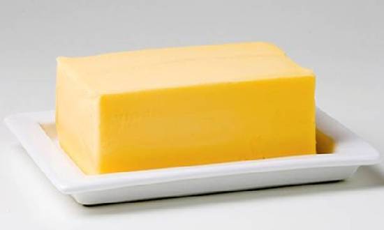 黄油和奶酪比反式脂肪和人造黄油更有利于健康