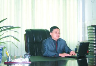 四川省达县第三中学校长。图片由校方提供
