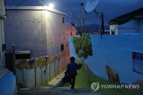 【组图】韩国性侵杀害女童事件发生地实施照
