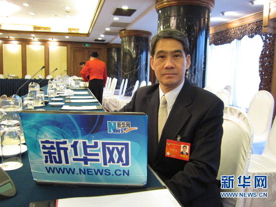 警务通_香港挂牌正版彩图_香港警务处长收入(2)