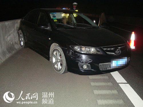 男子毒驾上高速路 神志不清撞护栏|驾驶人|交警