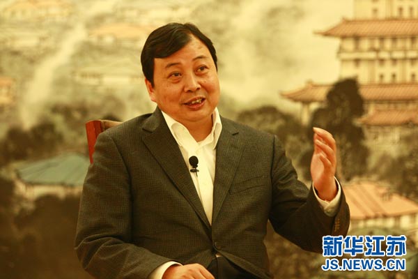 党的十八大代表、华西村党委书记吴协恩