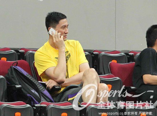 组图:亚锦赛伊朗115 25狂胜马来西亚 男篮助教