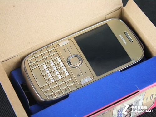 1ghz诺基亚3020评测:造型时尚 应用较少