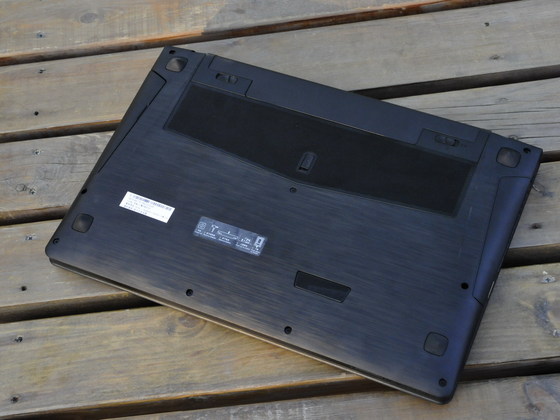游戏本：Lenovo 联想 Y500NT-ISE 15.6寸 笔记本（UltraBay扩展/ i7四核/ 1080P/ GT650M/ 蓝光）