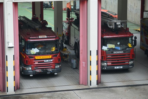 焦距:140mm　 光圈:f/5.0　 ISO感光度:400　