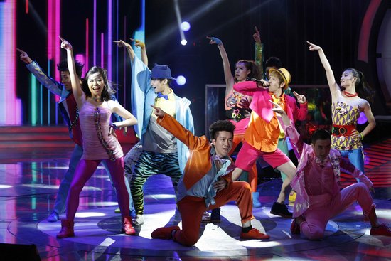 双孖jl大胆复古热舞表演 全新演绎经典老歌_音乐频道_凤凰网