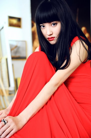 周楚楚何超仪再飚戏 诡镇 神秘小三一手遮天jpg,549x366,128kb,269