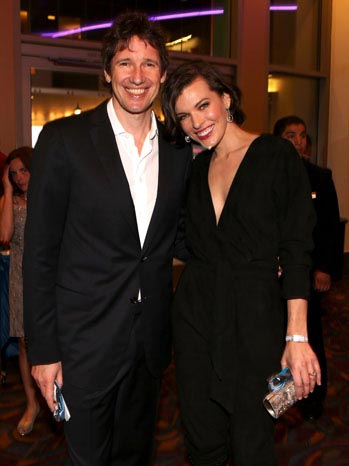 《生化危机5》更好更强大 李冰冰不怵英语勤练武