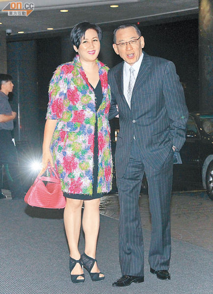 郑裕彤中风缺席孙子婚礼政商名人云集