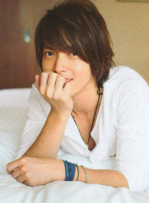 山下智久。