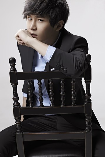 李炜
