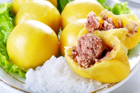 年节喜庆吃豆包