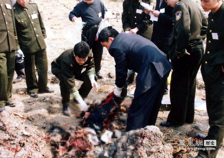 1999年温州空难现场找不到一具完整尸体