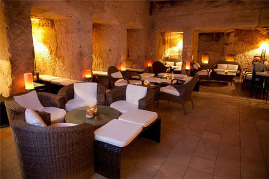 地下畅饮的欢乐 走进全球六大洞穴酒吧