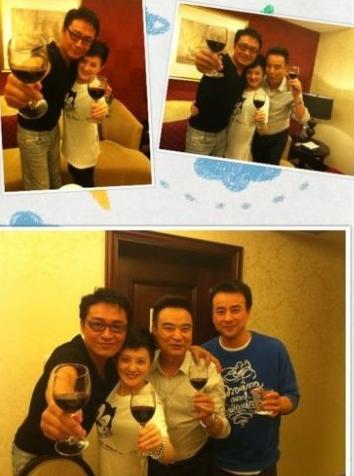 《梅花三弄》演员二十年重聚 马景涛金铭举杯相庆