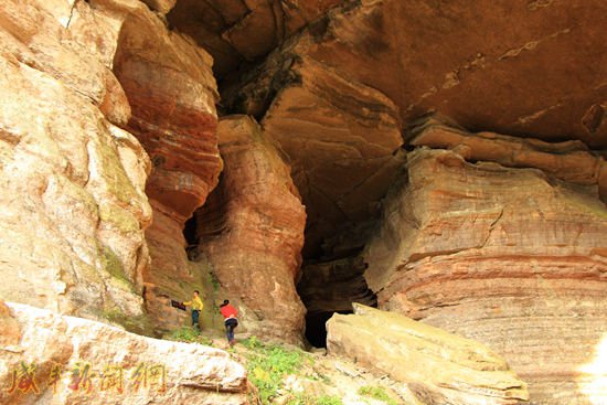 咸丰红军洞:一颗明珠映蓝河