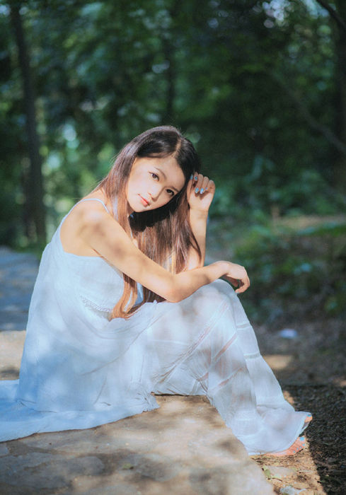 中国拳击第一美女主持周薇写真照.