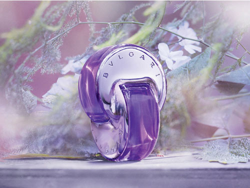 bvlgari omnia améthyste宝格丽紫晶纯香香水骄阳下的明媚女子
