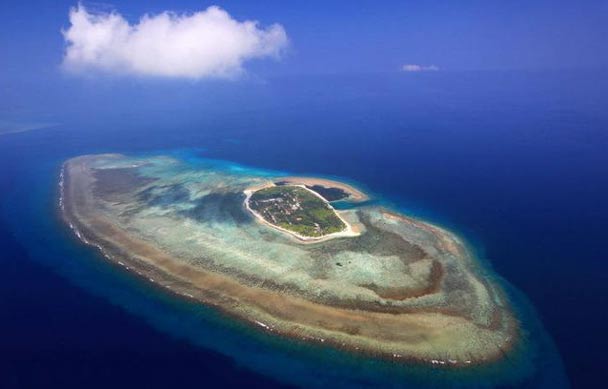 中国在南海岛礁和管辖海域开展建设活动