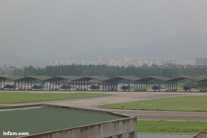 媒体:有地产商违规占军事用地 煽动民众到部队上访