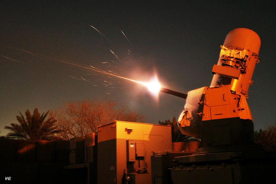 美陆基密集阵每分钟4500发子弹弹幕绚丽