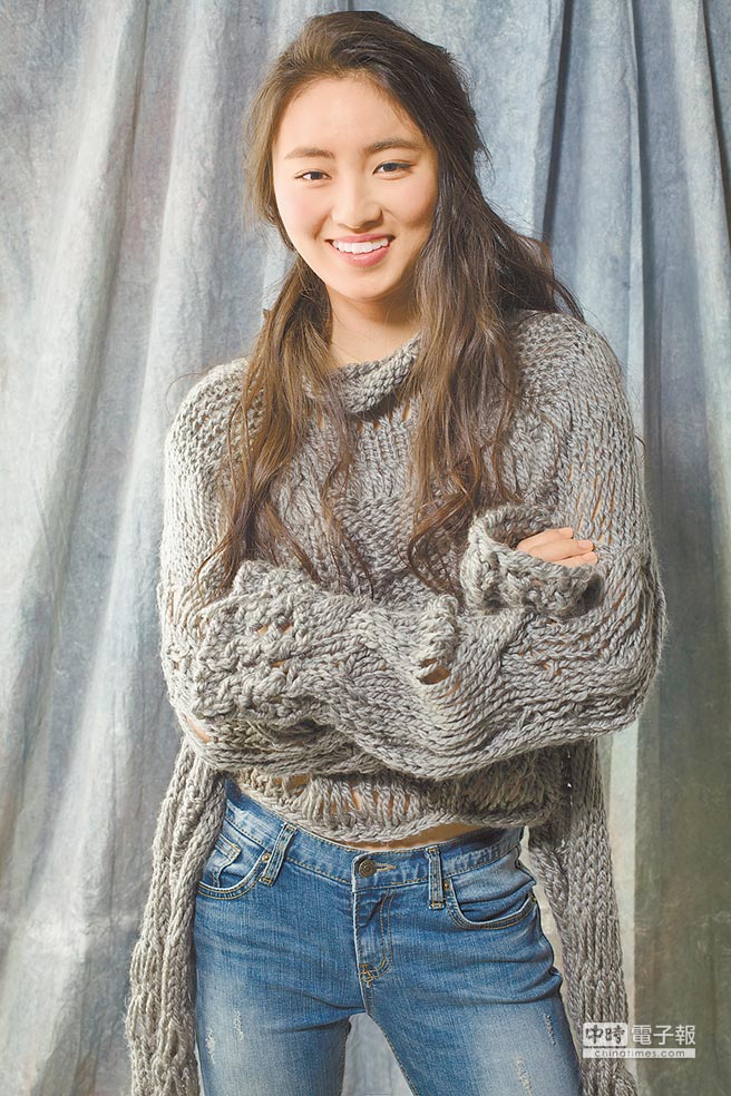 辣妹"baby"等3个角色,表现亮眼的她原来是创作歌手童安格和前妻陈美馨