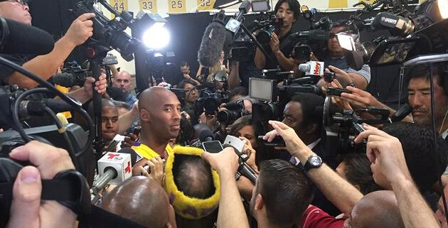 媒体日上的科比