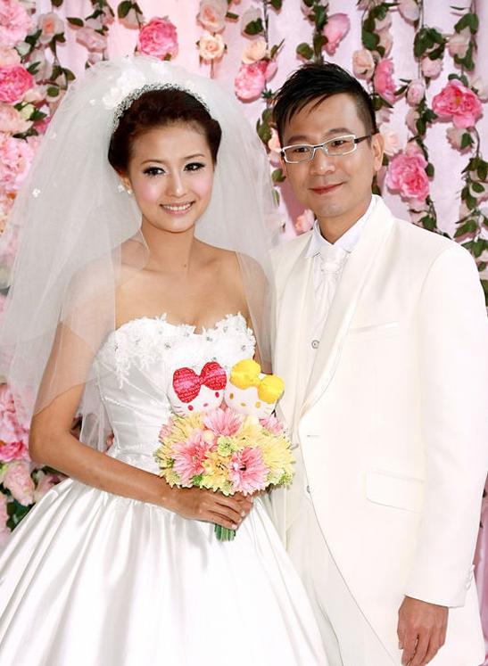 陈国邦与太太罗敏庄(资料图)