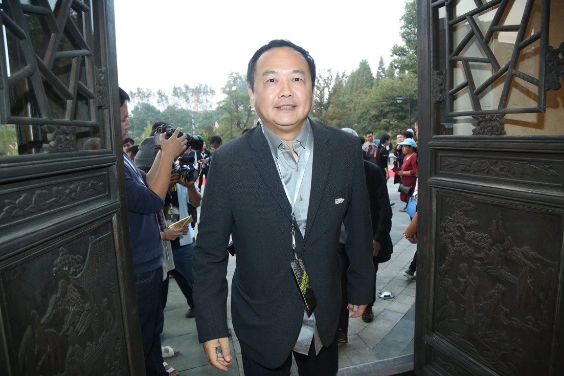 陈向宏.