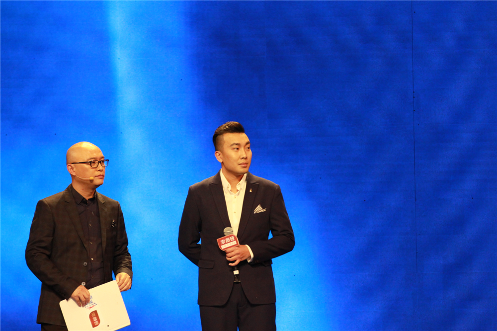 国脚吴曦《非诚勿扰》现场"大婚" 爱尔兰帅哥获爆灯