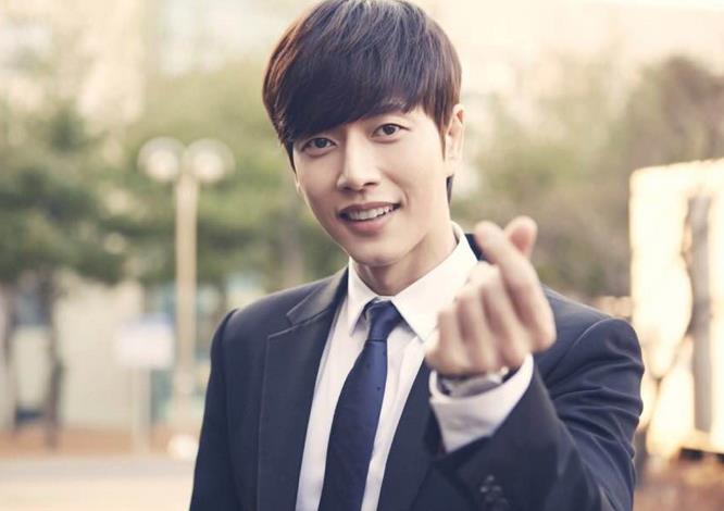 > 朴海镇个人资料简介-最新动态-face明星库