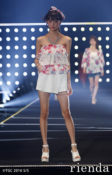 第22届东京女孩展演火热举行 群星助阵