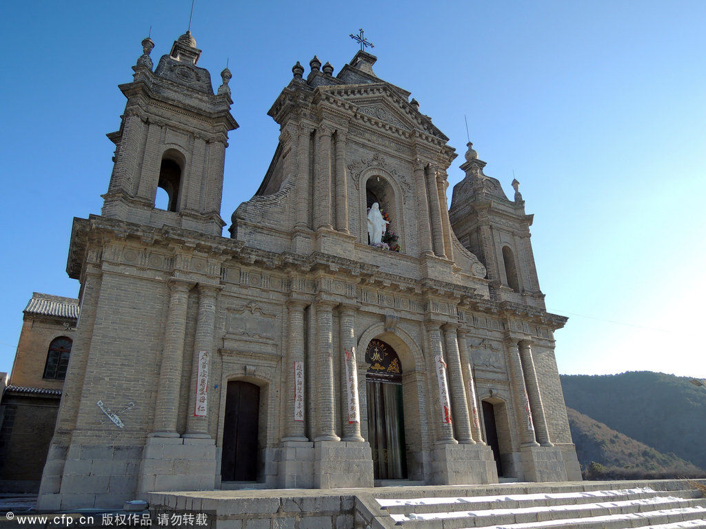 中国北方最大的天主教朝圣地山西板寺山圣母堂