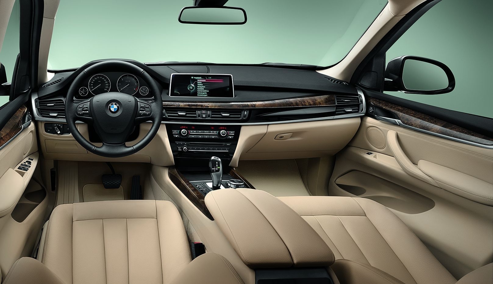 经销商 华晨宝马经销商 温岭力宝行 促销新闻 新车到店 详细新闻 两款