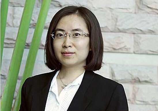 2/111,宝盈基金王茹远    在同事眼中,她是"女王"与"小清新"的完美